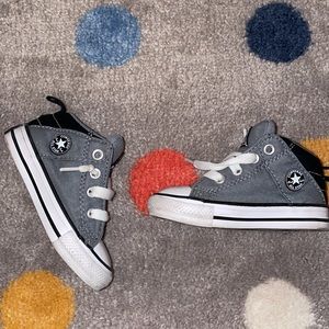 Baby Converse size 5